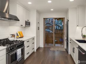 717 N 79th Street, Seattle WA 98103