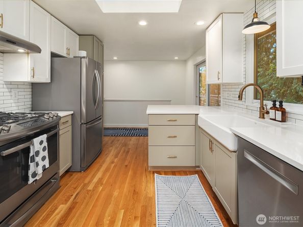 23511 96th Avenue W, Edmonds WA 98020