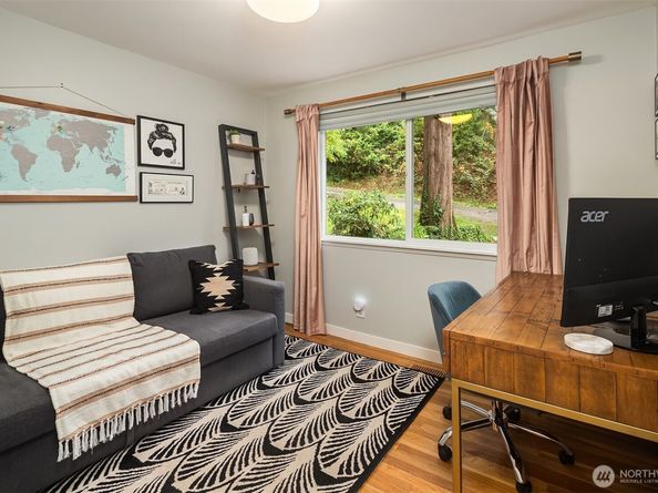 23511 96th Avenue W, Edmonds WA 98020