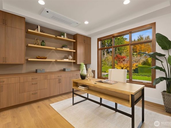 105 Windsor Drive SE, Sammamish WA 98074