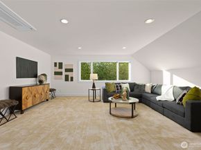 105 Windsor Drive SE, Sammamish WA 98074