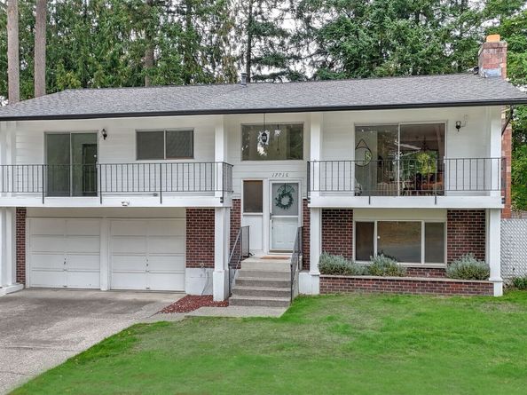17716 157th Avenue SE, Renton WA 98058