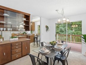17716 157th Avenue SE, Renton WA 98058