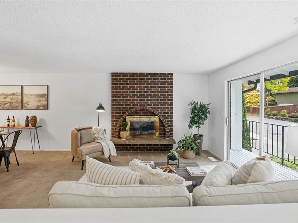17716 157th Avenue SE, Renton WA 98058