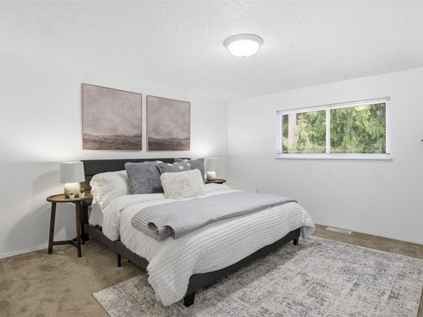 17716 157th Avenue SE, Renton WA 98058
