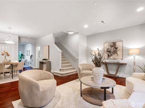 18258 NE 96th Way 103, Redmond WA 98052