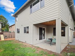 18927 10th Drive SE, Bothell WA 98012