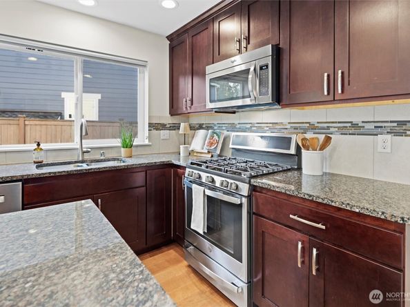 18927 10th Drive SE, Bothell WA 98012