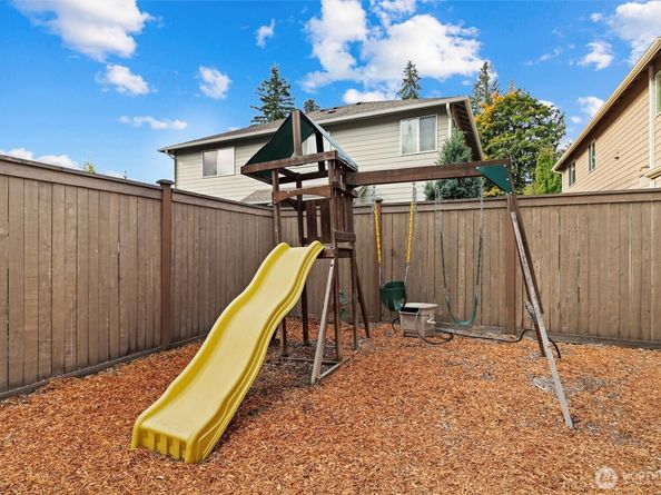 18927 10th Drive SE, Bothell WA 98012