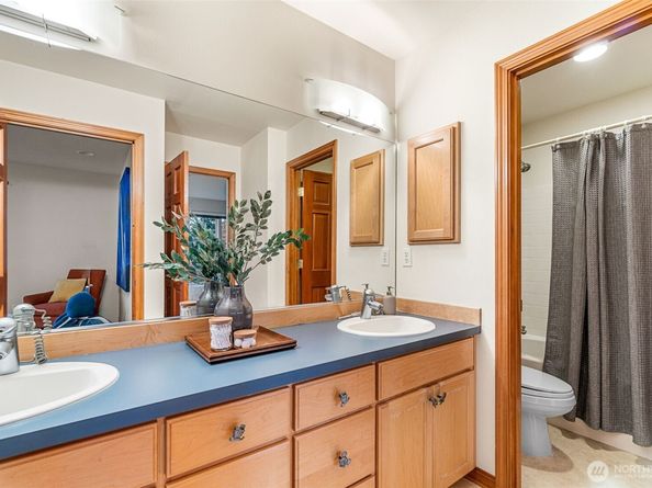453 SW 347th Street, Federal Way WA 98023