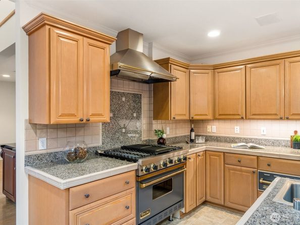 453 SW 347th Street, Federal Way WA 98023