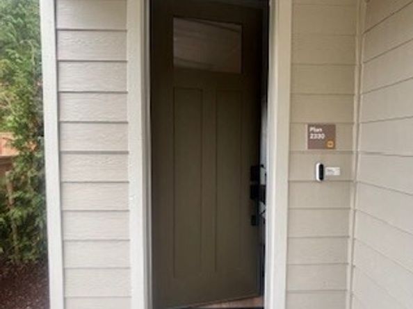 1411 121st Avenue SE 01, Lake Stevens WA 98258