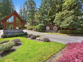 21010 NE 33rd Place, Sammamish WA 98074