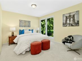 21010 NE 33rd Place, Sammamish WA 98074