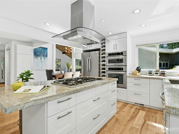 21010 NE 33rd Place, Sammamish WA 98074