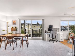 911 N 73rd Street 401, Seattle WA 98103