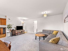 911 N 73rd Street 401, Seattle WA 98103