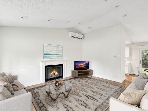 26806 NE Bird Street, Duvall WA 98019