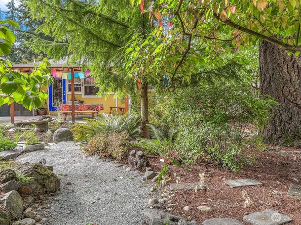 16720 North Park Avenue N, Shoreline WA 98133