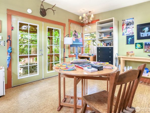 16720 North Park Avenue N, Shoreline WA 98133