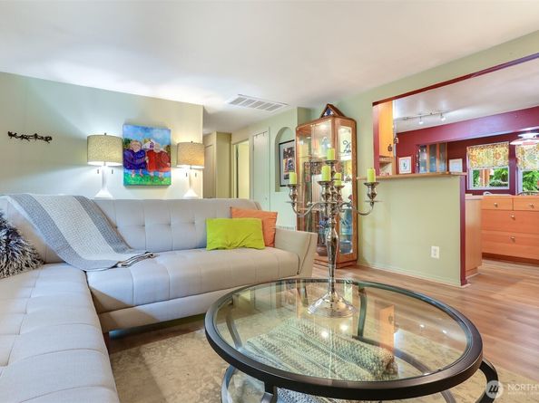 16720 North Park Avenue N, Shoreline WA 98133