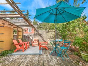 16720 North Park Avenue N, Shoreline WA 98133