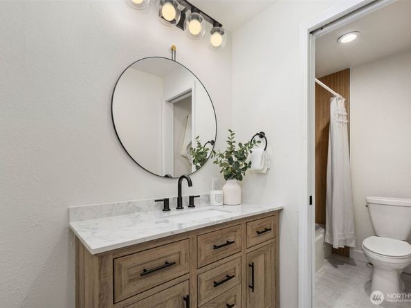 14035 2nd Avenue NW, Seattle WA 98177