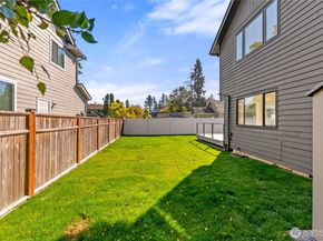 18542 Stone Avenue N, Shoreline WA 98133