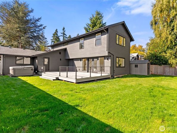 18542 Stone Avenue N, Shoreline WA 98133