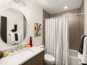 113 24th Avenue E B, Seattle WA 98112