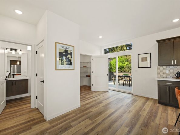 12037 Fremont Avenue N 1, Seattle WA 98133