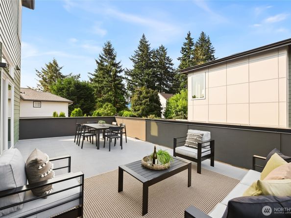 12037 Fremont Avenue N 1, Seattle WA 98133