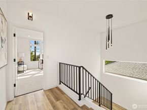 12037 Fremont Avenue N 1, Seattle WA 98133