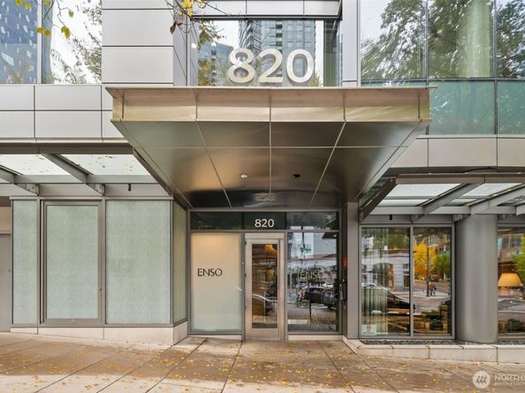 820 Blanchard Street 1301, Seattle WA 98121