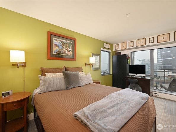 820 Blanchard Street 1301, Seattle WA 98121