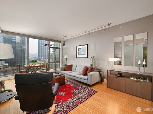 820 Blanchard Street 1301, Seattle WA 98121