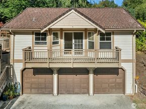 18901 61 Avenue NE, Kenmore WA 98028