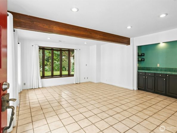 18901 61 Avenue NE, Kenmore WA 98028