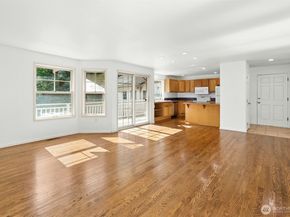 18901 61 Avenue NE, Kenmore WA 98028