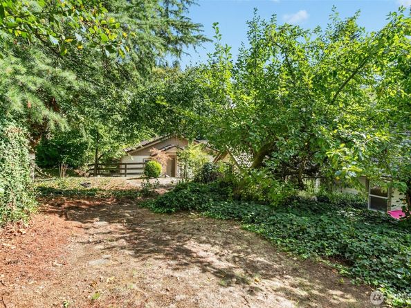 18901 61 Avenue NE, Kenmore WA 98028