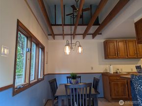 18901 61 Avenue NE, Kenmore WA 98028