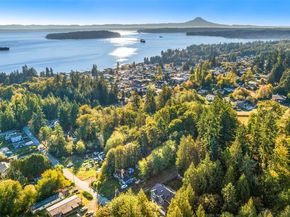 7368 E Wyoming Street, Port Orchard WA 98366