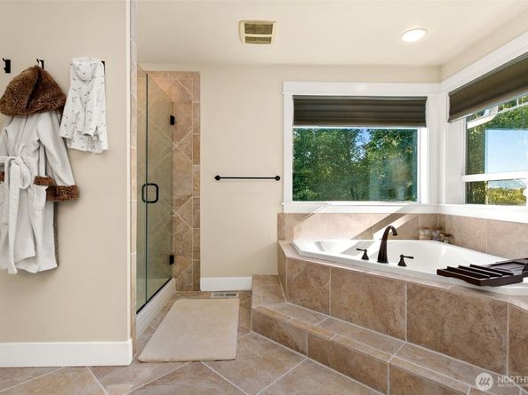 7368 E Wyoming Street, Port Orchard WA 98366