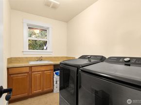7368 E Wyoming Street, Port Orchard WA 98366