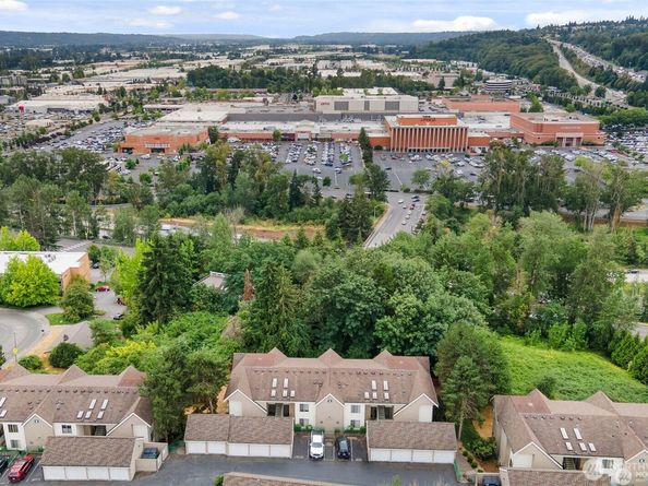 15330 Sunwood Boulevard E203, Tukwila WA 98188