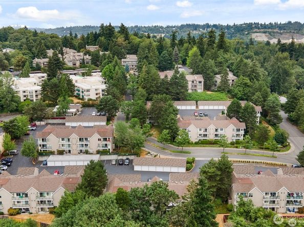 15330 Sunwood Boulevard E203, Tukwila WA 98188