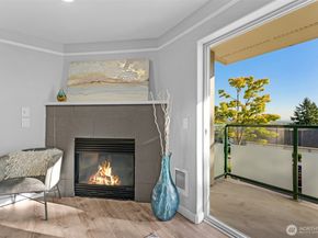 15330 Sunwood Boulevard E203, Tukwila WA 98188