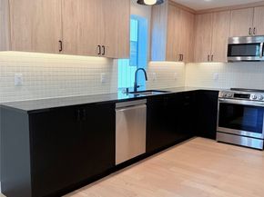 7341 21st Avenue NE B, Seattle WA 98115