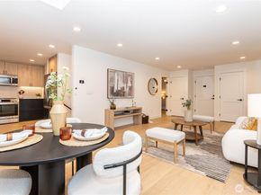 7341 21st Avenue NE B, Seattle WA 98115