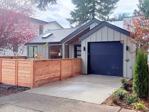 7341 21st Avenue NE B, Seattle WA 98115